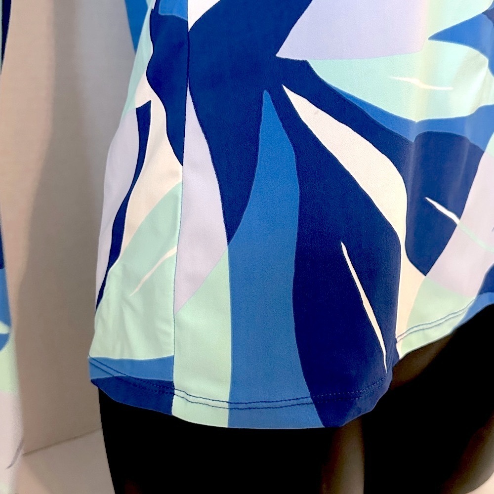 La Blanca Multicolor Leaf Pattern Long Sleeve Was… - image 4